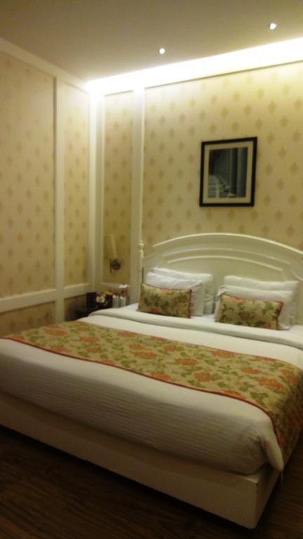 Hotel Bright New Delhi Buitenkant foto
