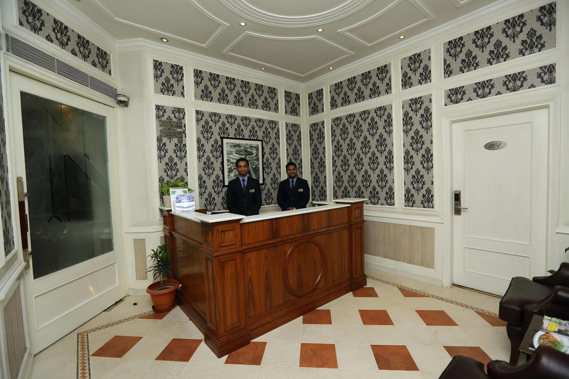 Hotel Bright New Delhi Buitenkant foto